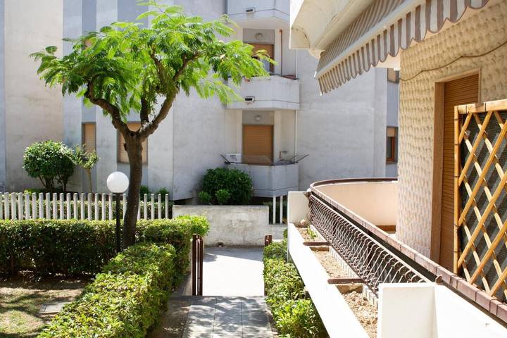 Ferienwohnung für 5 Personen, mit Balkon und Terrasse sowie Garten und Ausblick
