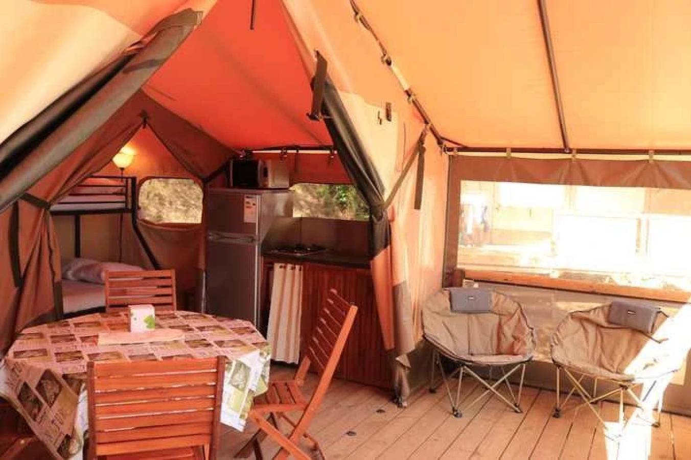 Casa rodante para 5 personas con piscina para niños in Cappiciolo, Olmeto