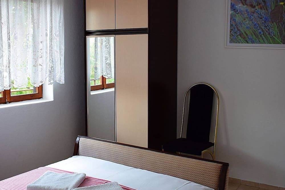 Ganze Wohnung, 2-Zimmer-Ferienwohnung am Strand Loviste, Peljesac in Dubrovnik-Neretva