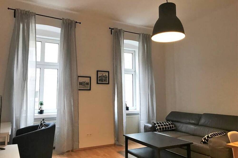 Ganze Wohnung, Balcony 2 bedroom Apart near Schönbrunn in Wien, Donau Niederösterreich