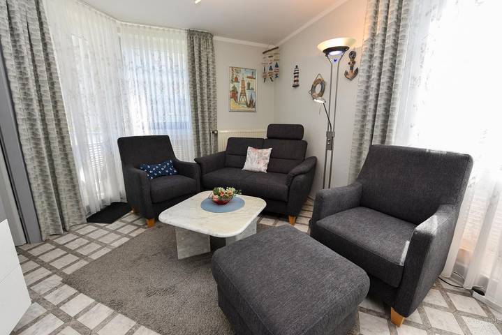 Ferienwohnung für 4 Personen, mit Balkon in Döse - 2