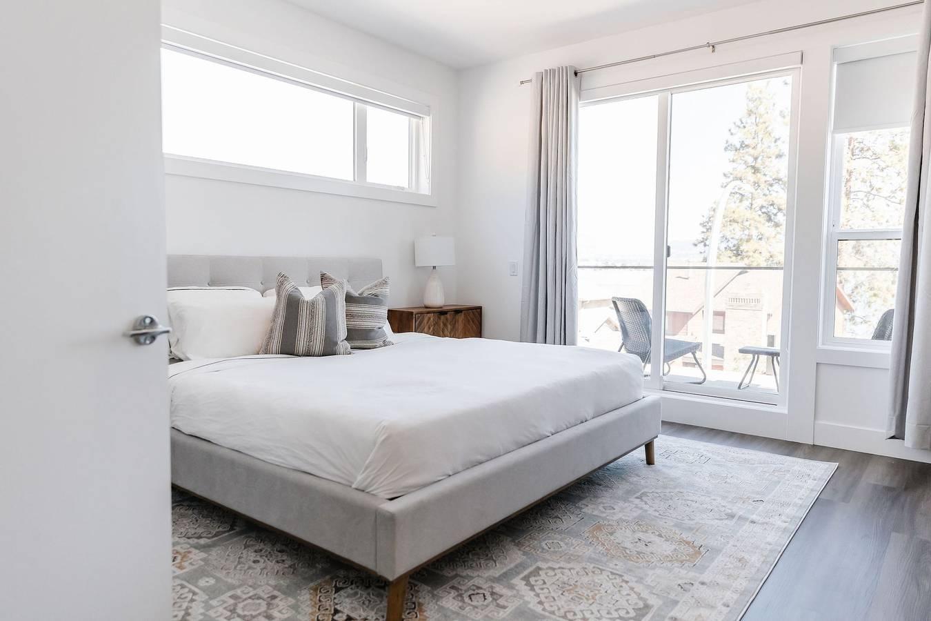 Ganze Wohnung, The Perch - Private Rooftop Patio w/ Hot Tub! in Crystal Mountain