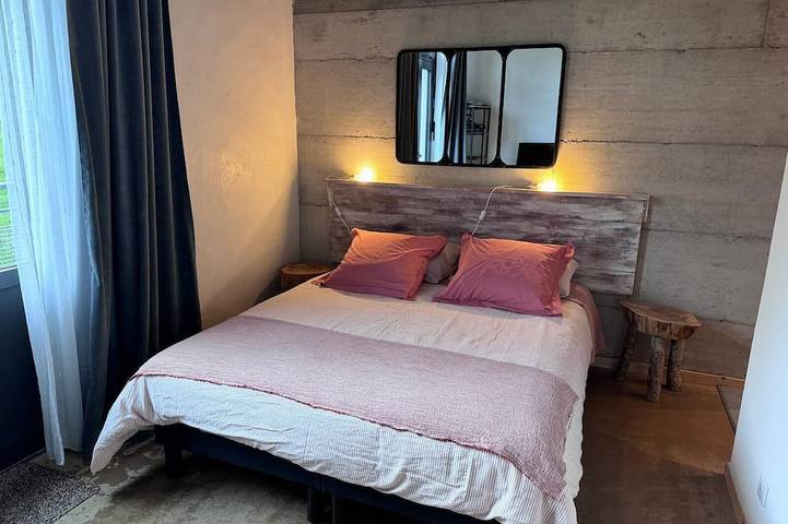 Location de vacances pour 2 personnes, avec jardin à Orcines