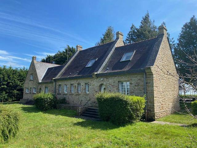Gîte pour 4 personnes, avec jardin à Pont-de-Buis-lès-Quimerch - 3