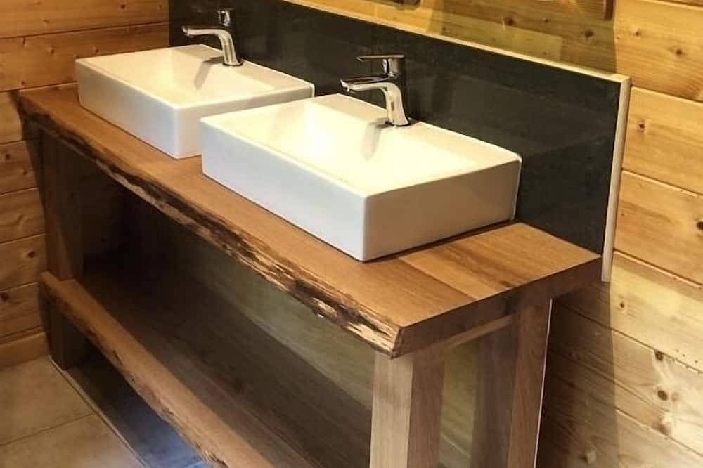 Cosy chalet located in Vosges in Plainfaing, Regionaler Naturpark Belchen der Vogesen