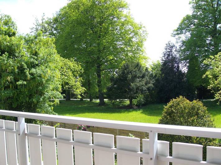 Ferienwohnung für 4 Personen, mit Balkon und Terrasse in Zwischenahner Meer - 2