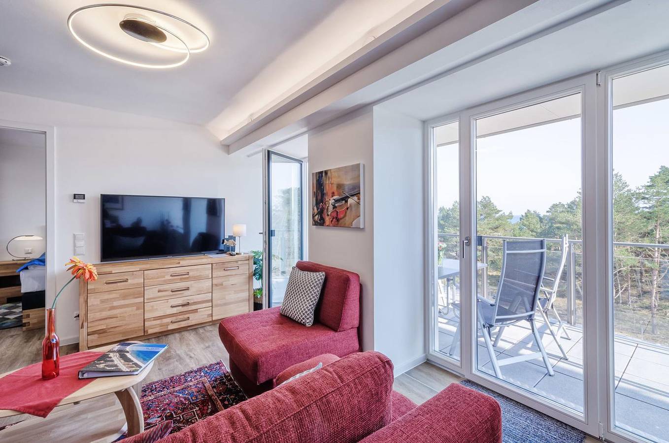 Ganze Wohnung, Fewo Seemelodie: 64 m² Apartment mit Balkon, Meerblick & direktem Strandzugang in Prora, Binz