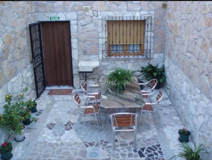 Casa rural para 8 personas, con terraza en Las Vegas (Madrid)