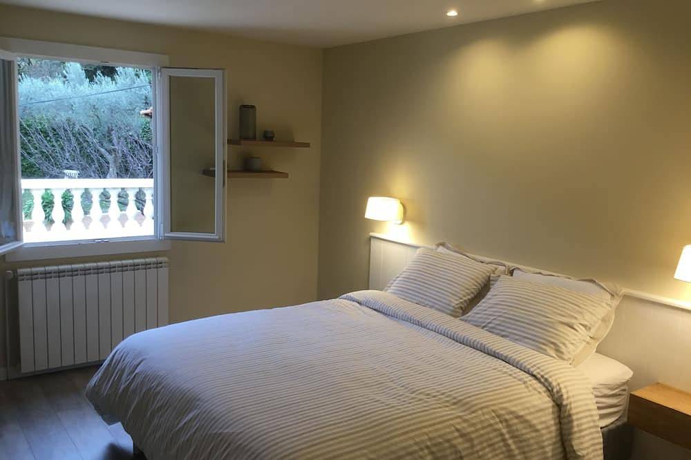 Pretty property in the Var with swimming pool in Toulon, Région de Toulon