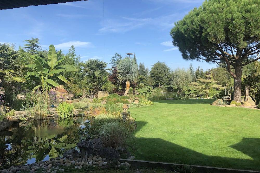Appartement entier, An Exceptional Setting \"Le Jardin Bosselé\" in Saint-Venant, Région de Béthune