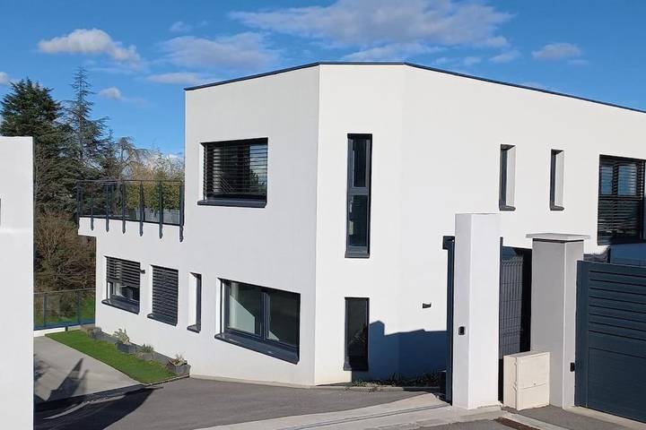 Location de vacances pour 8 personnes, avec balcon et vue à Vernaison - 4