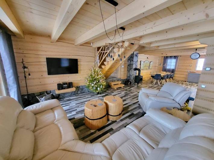 Apartament wakacyjny dla 2 osób, z Taras i Jacuzzi oraz Ogród i Sauna w Malinka