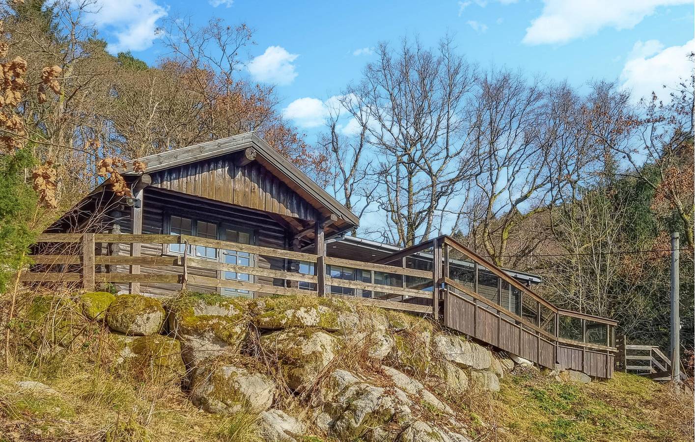 Ferienhaus für 6 Personen mit Garten in Lyngdal