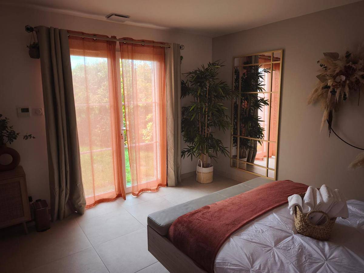 Appartement de vacances entier, Chambre chez l'habitant à Pernes les Fontaines in Pernes-les-Fontaines, Vaucluse