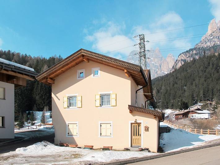 Appartamento per 8 persone, con Balcone a Pera di Fassa