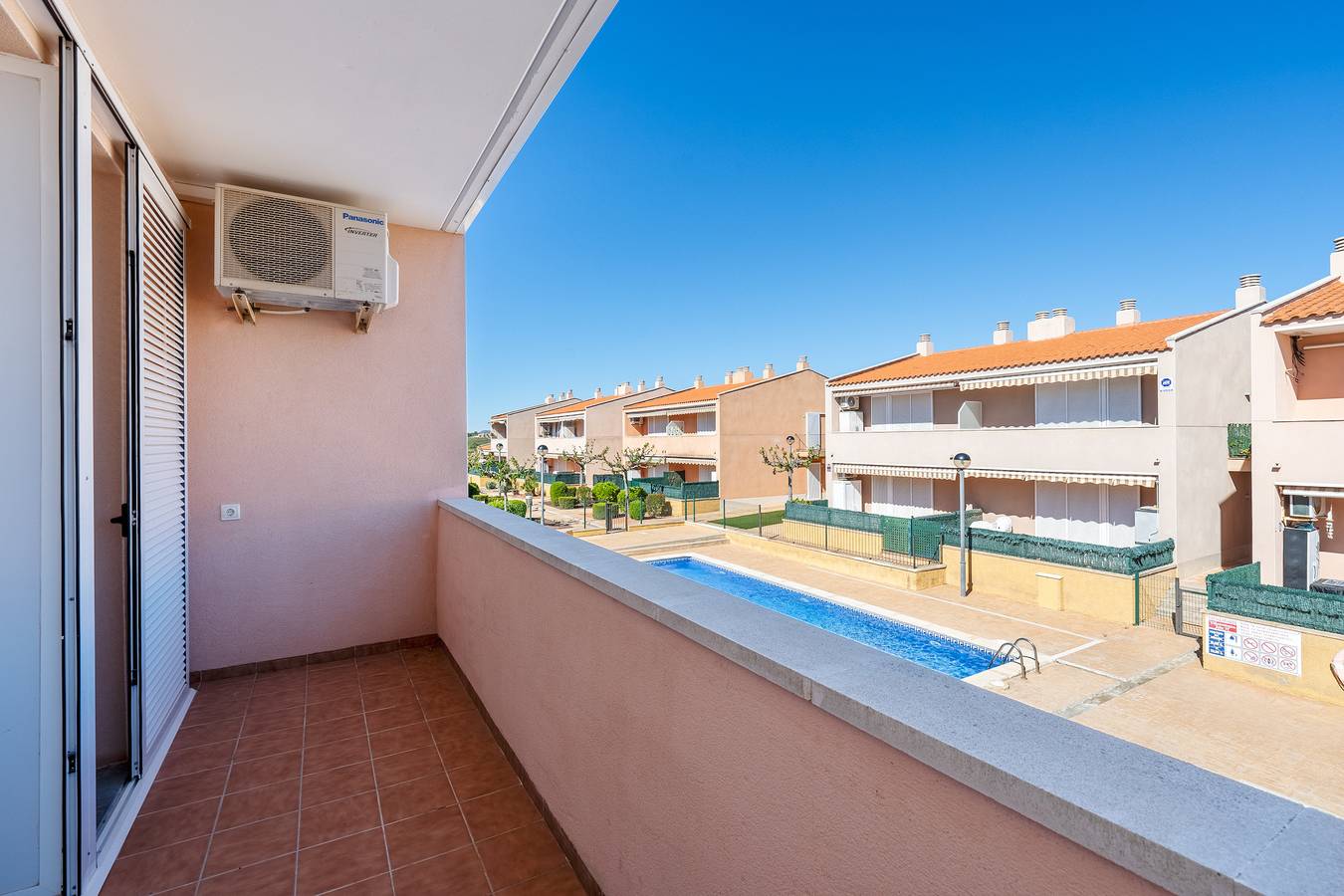 Apartamento entero, Apartamento 'Solemio I' con piscina compartida, Wi-Fi y aire acondicionado in Villa Romana, Costa Dorada