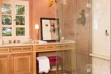 Villa for 8 Guests in Florence, Florence Province, Picture 4