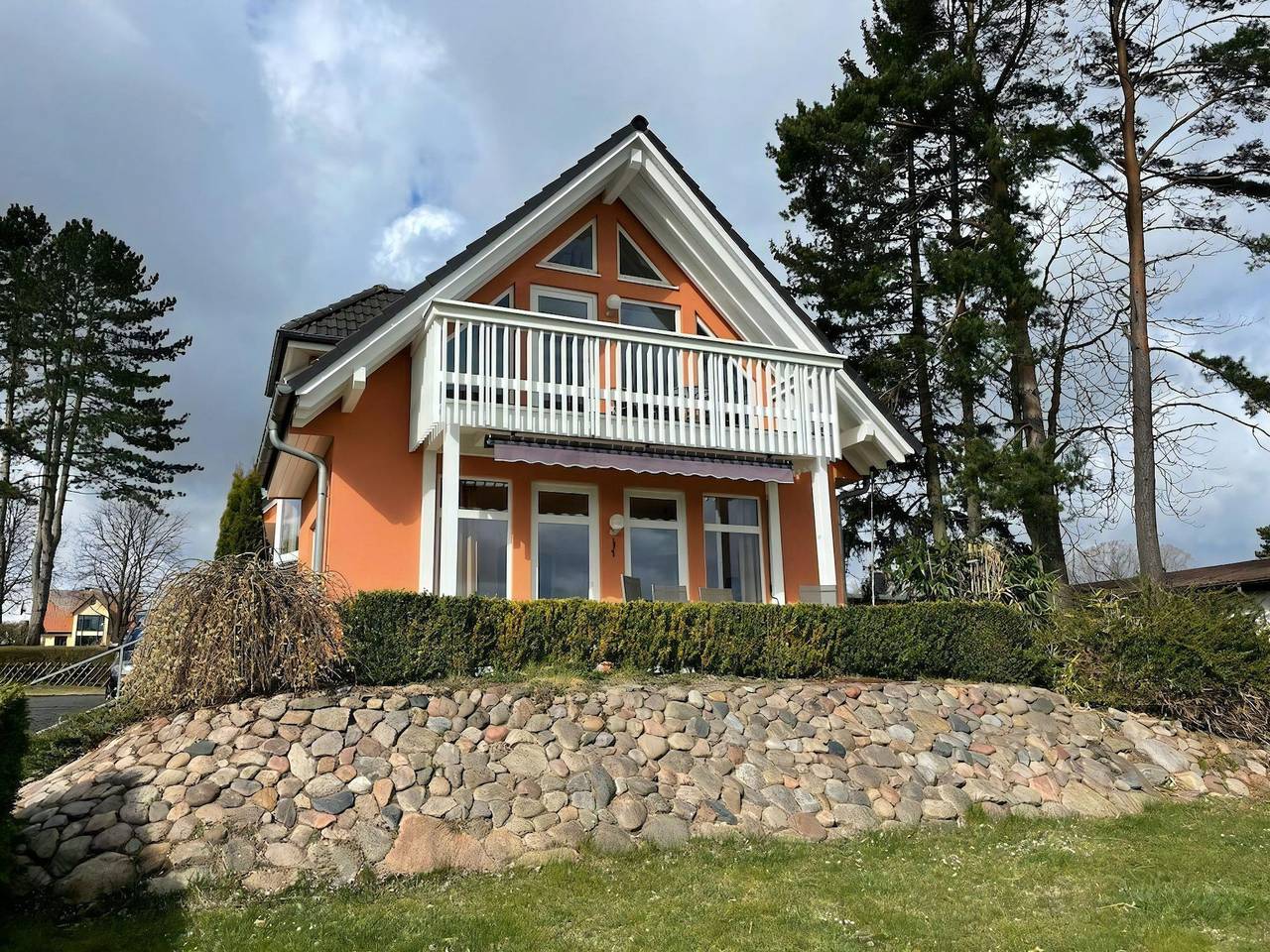 Seeperle Comfortable holiday residence in Quetzin, Plau am See