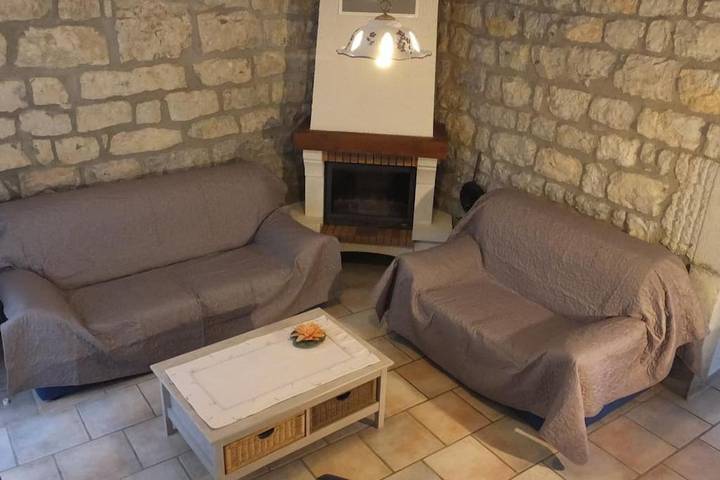 Location de vacances pour 6 personnes, avec vue et jardin à Berrias-et-Casteljau - 4