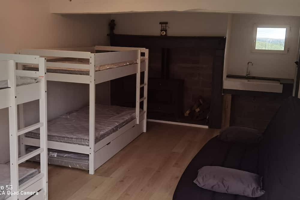 Maison Familiale de Campagne Avec Piscine Dans le Lot et Garonne à 1 km du Gers in Moncrabeau, Nérac region