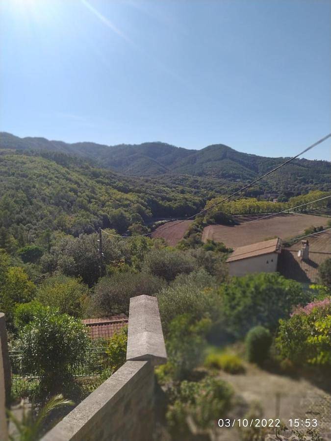 Location de vacances pour 8 personnes, avec piscine ainsi que terrasse et vue à Cendras - 3