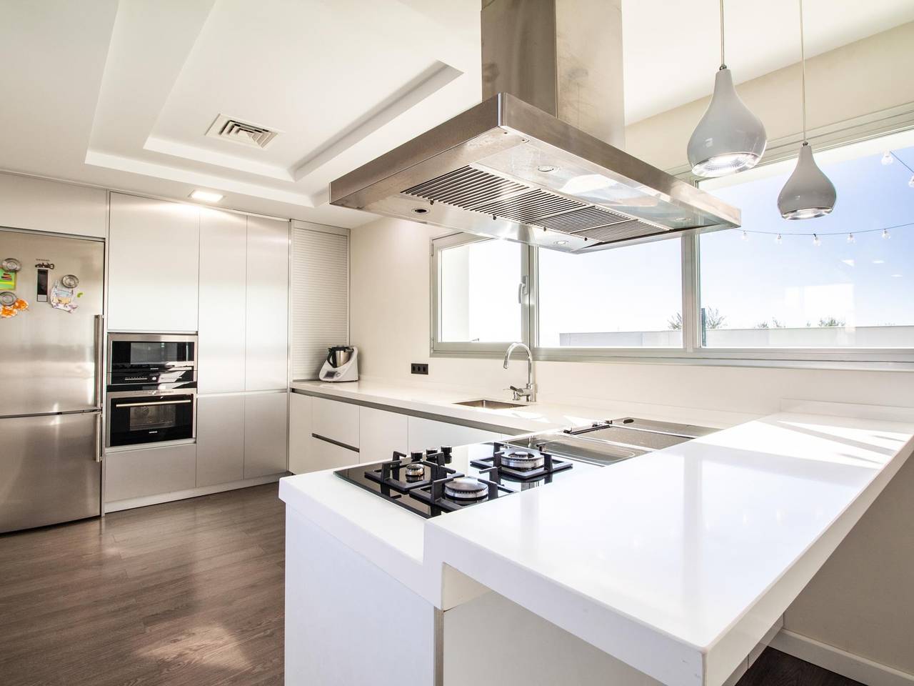 Villa design avec jardin, piscine et vues fantastiques in Atarfe, Province de Grenade