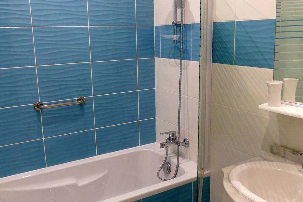 Appartement entier, Appart  2 Pièces  n°1  'pieds dans l'eau' (cap . 2 à 4 pers) sud-est in Tiuccia, Casaglione