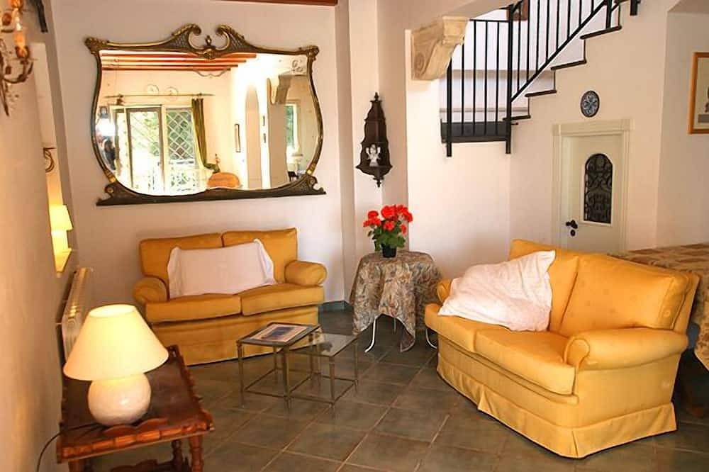 Sizilien von seiner schönsten Seite: Villa mit Gemeinschaftspool, Strandnähe in Isola (Italien), Syrakus