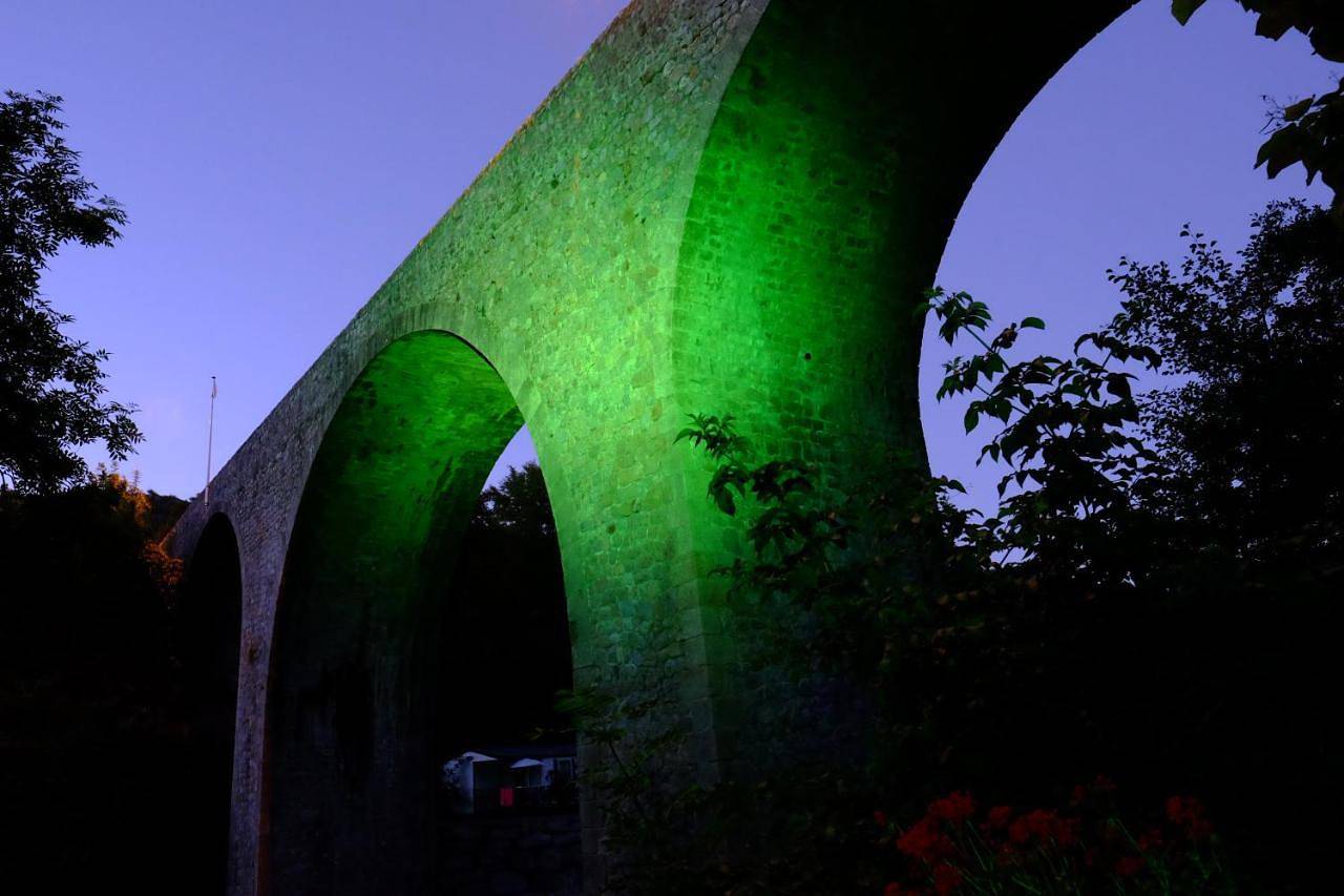 Maison Sous Le Pont in Neyrac les Bains, Meyras