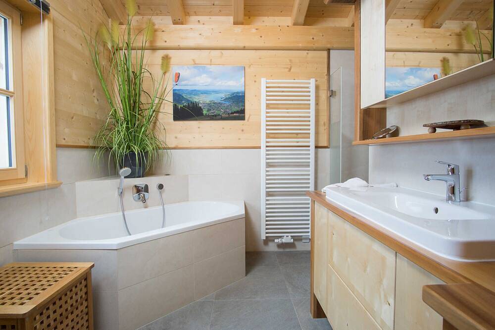 Apartamento entero, Apartamento 1 - Apartamento Tegernsee, Fam. Schneider, Kreuth-Grüneck in Kreuth, Alpes Bávaros