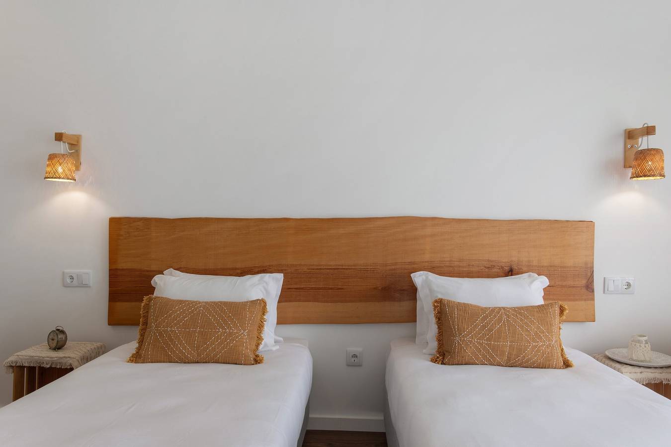 Quinta dos Raposos – Suite Ar with Shared Pool, Terrace, and Wi-Fi in Famalicão, Leiria District