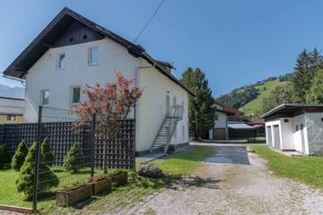 Hütte für 9 Personen in Zell am See, Kitzbüheler Alpen, Bild 1