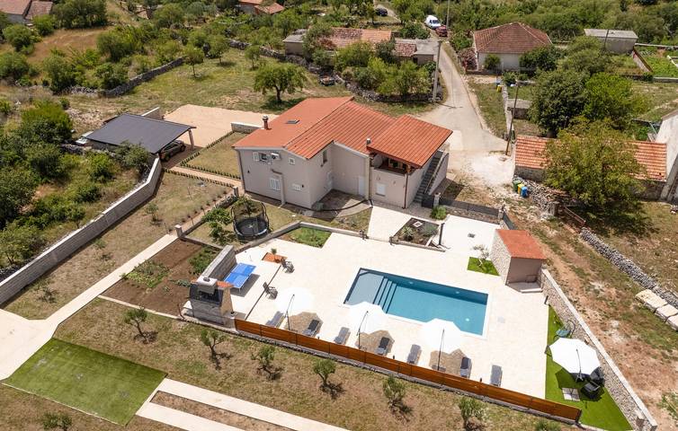 Ferienhaus für 10 Personen, mit Terrasse - 1