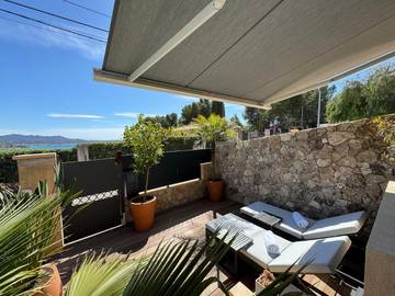 Gîte pour 3 personnes, avec vue et terrasse dans Plage de Portissol