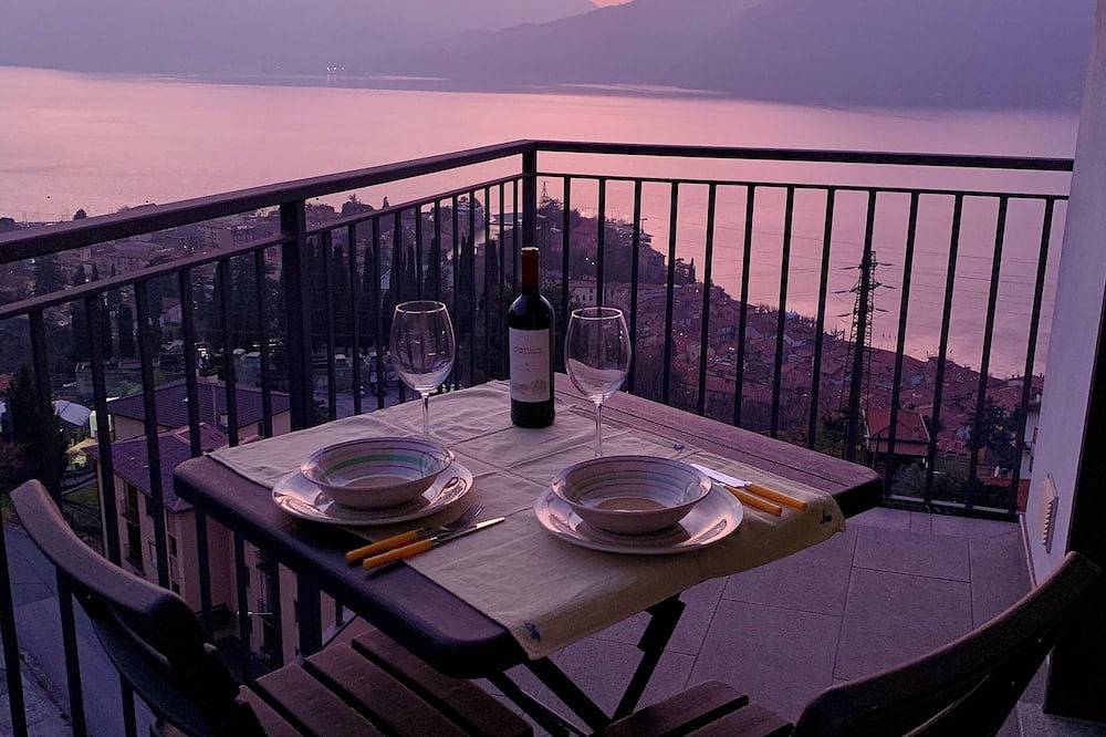 Ganze Wohnung, Lake Dream1: Como Lake View in Bellano, Westliche Bergamo-Alpen