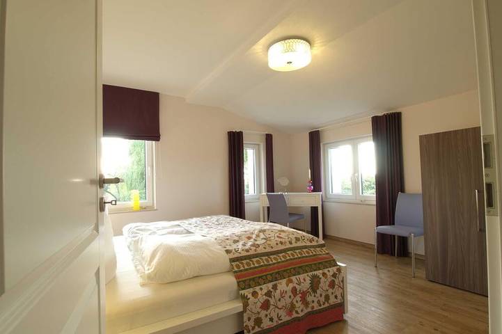Ferienhaus für 8 Personen, mit Terrasse und Pool sowie Sauna in Kühlungsborn - 2