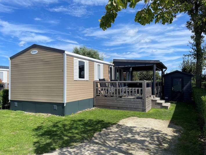 Chalet voor 6 personen, met balkon/terras en terras in Oostkapelle