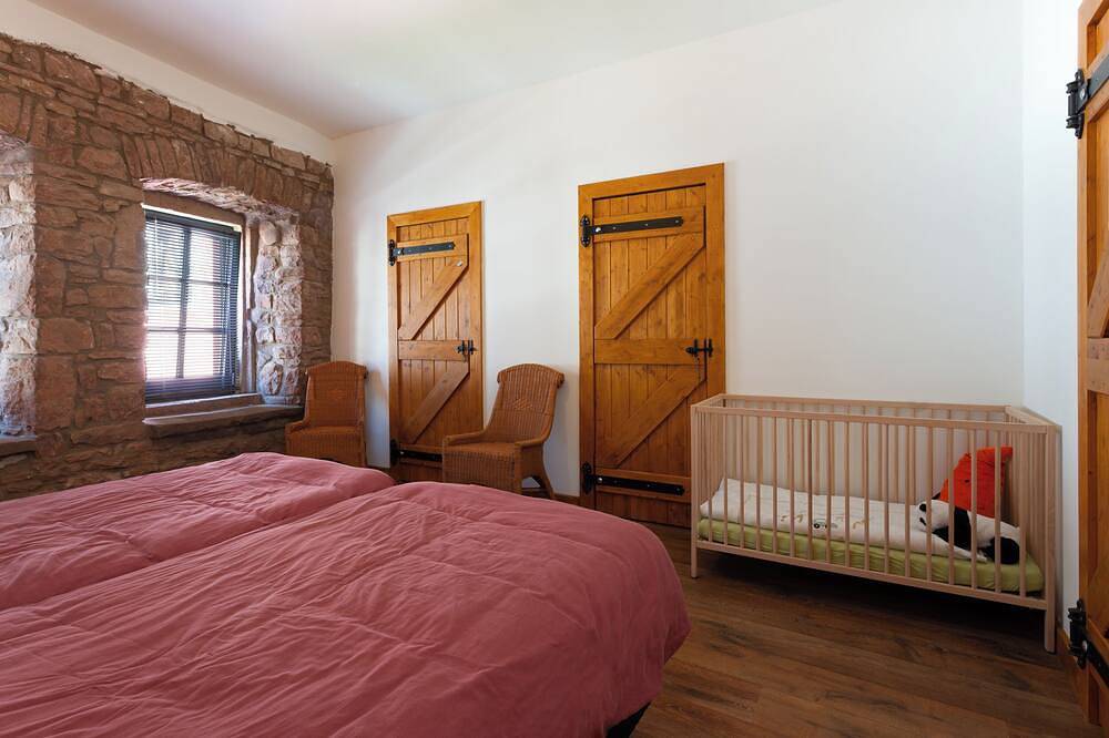 2 Schlafzimmer Unterkunft in Malberg in Malberg, Eifelkreis Bitburg-Prüm