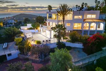 Villa in Sant Antoni de Portmany, Ibizas Küste für 11 