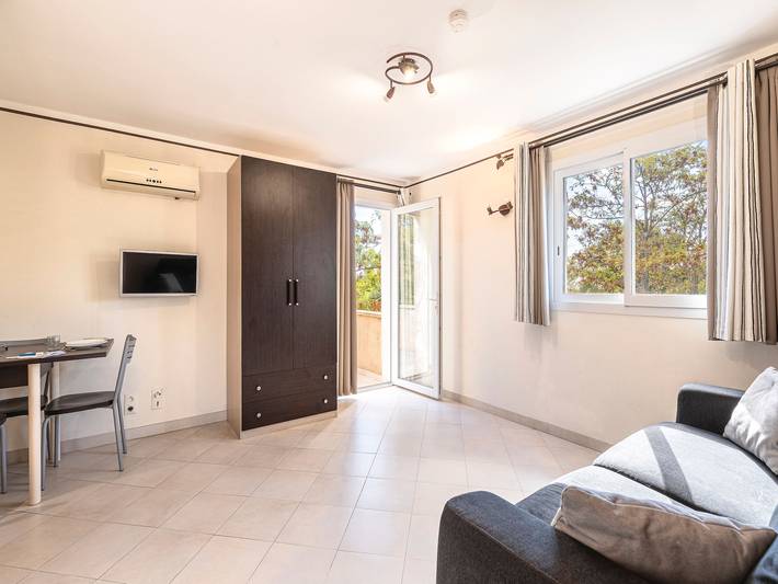 Location de vacances pour 4 personnes, avec Balcon et Piscine dans Favone - 2