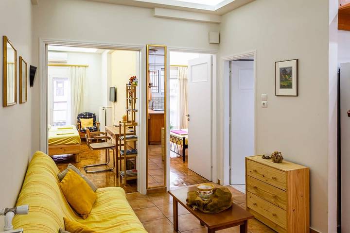 Ganze Wohnung, Zografou's Hidden Gem - Athens Charming Home in Zentral-Athen, Zografou