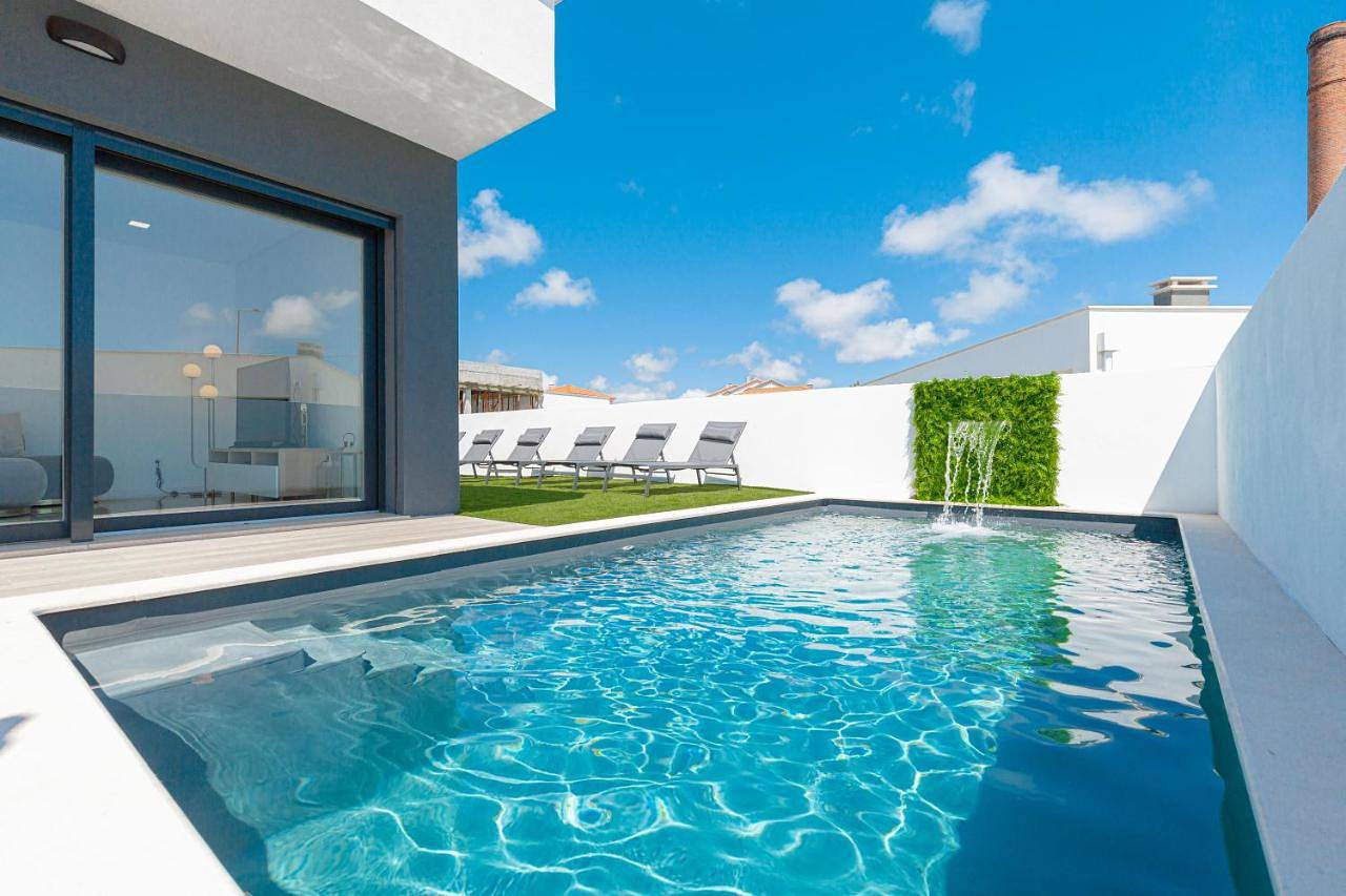 Sihem ‘S Villa Luxury House in Santa Bárbara, Lissabon Distrikt