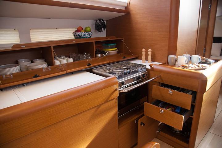 Bateau pour 8 personnes dans Benitses - 3