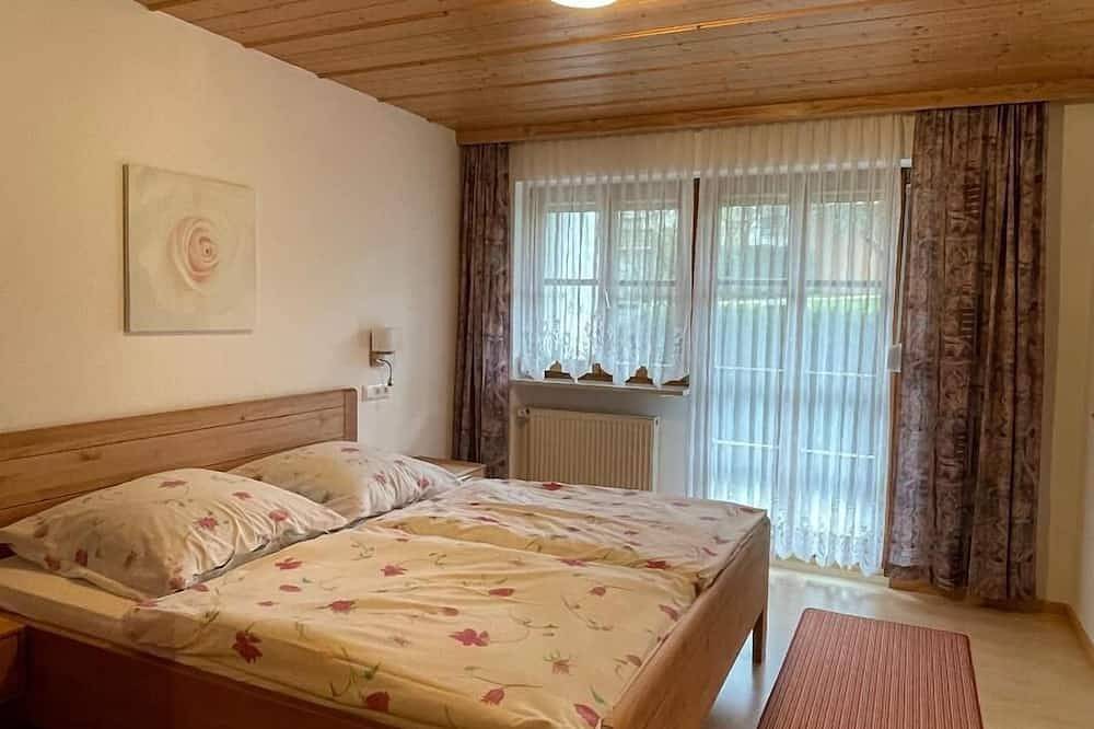 Ganze Wohnung, Gemütliche Ferienwohnung mit zwei Schlafzimmern mit Terrasse in Zachenberg, Vorderer Bayerischer Wald