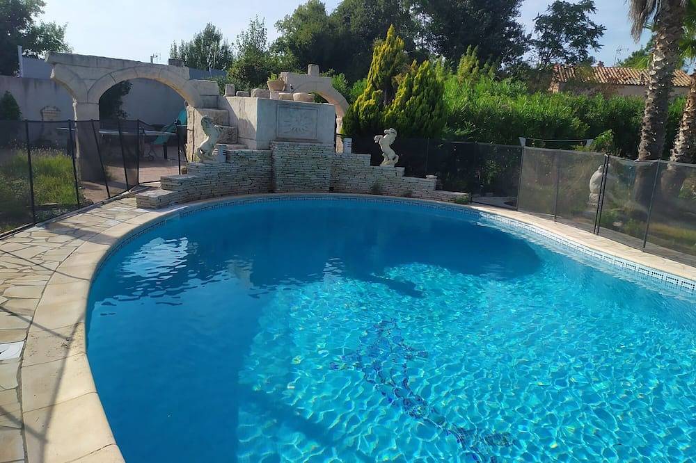 Charmante Villa Avec Piscine 12mx6, Petanque,Grand Bbq, 15mn des Plages in Cournonterral, Côte méditerranéenne (France)