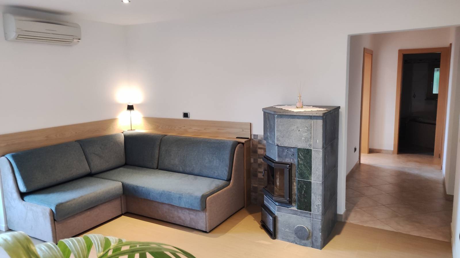 Ganze Wohnung, Ferienwohnung 'Kastanienhain' mit Bergblick, Wi-Fi und Klimaanlage in Leifers, Eggental