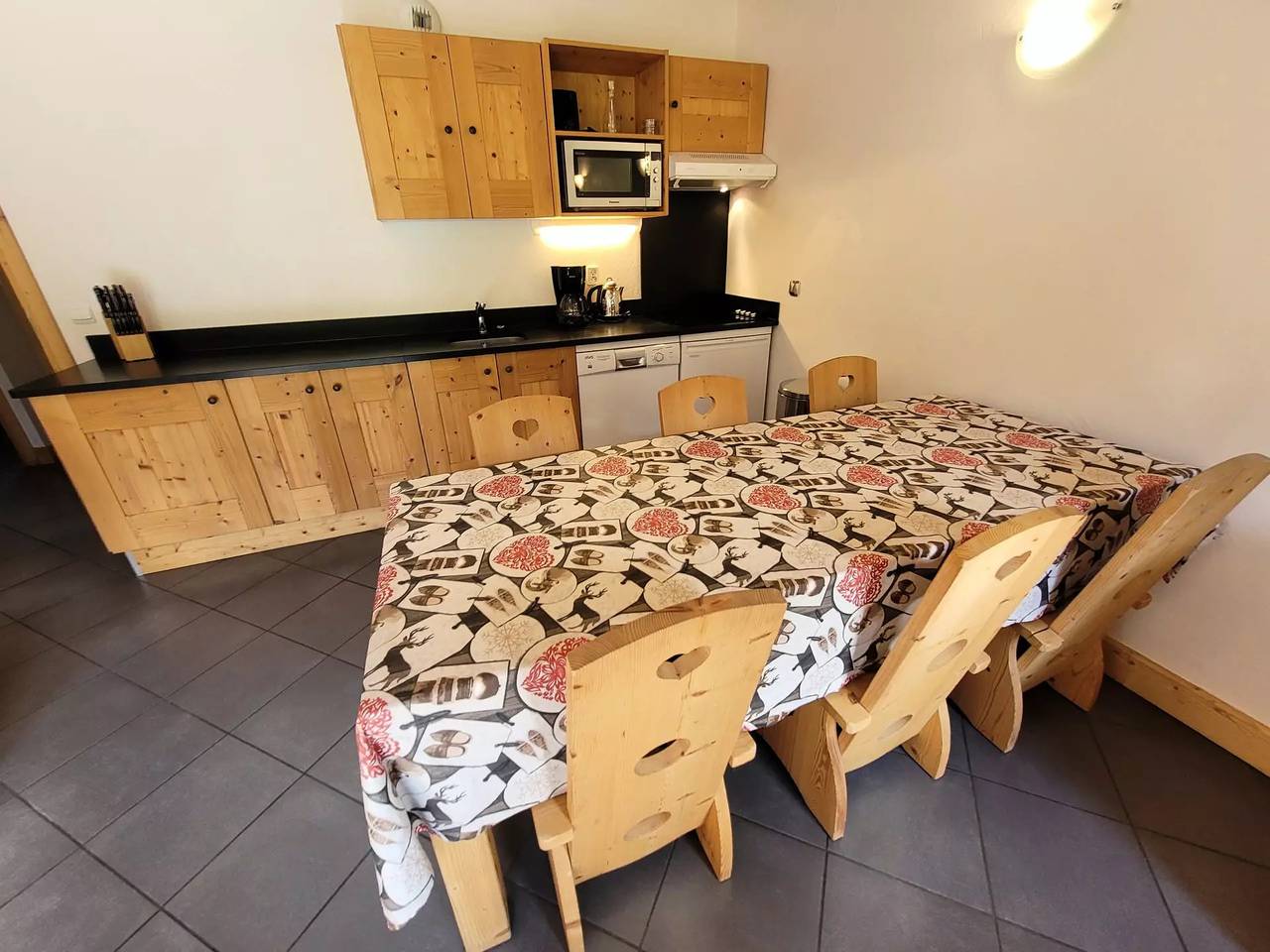 Ganze Wohnung, Ferienwohnung 4 Zimmer - 8 Personen in Lanslebourg-Mont-Cenis, Region Saint-Jean-de-Maurienne