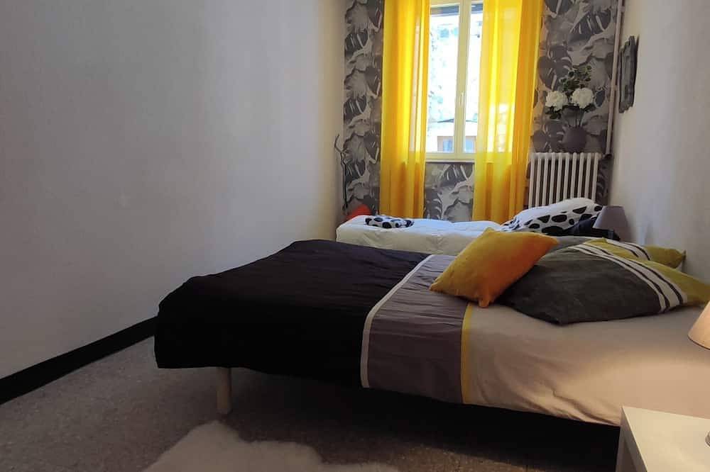 Appartement entier, Appartement 55 m2, centre de Craponne sur arzon, nombreux commerces à proximité in Craponne-sur-Arzon, Parc Naturel Régional Livradois-Forez