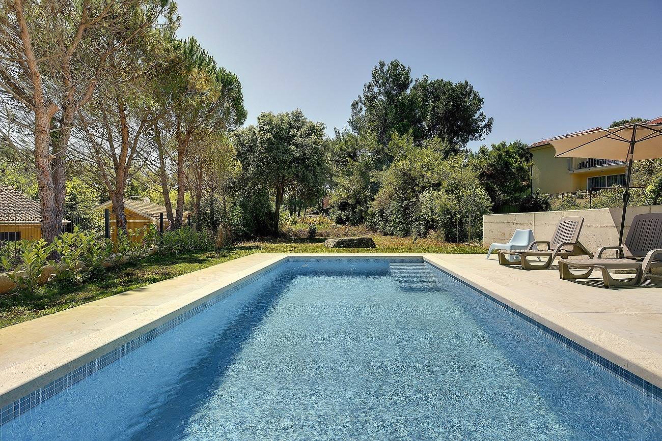 Villa mit Privatpool 300 Meter zum Strand in Premantura, Southcoast Istria