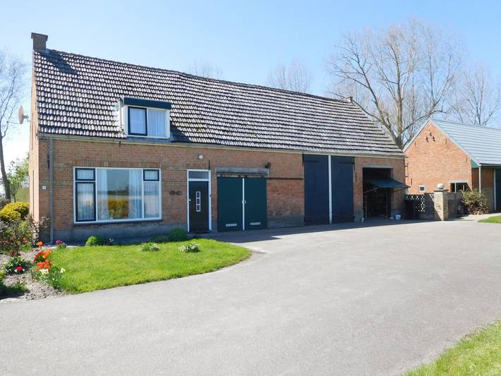 Ferienhaus für 7 Personen, mit Terrasse und Balkon/Terrasse - 1